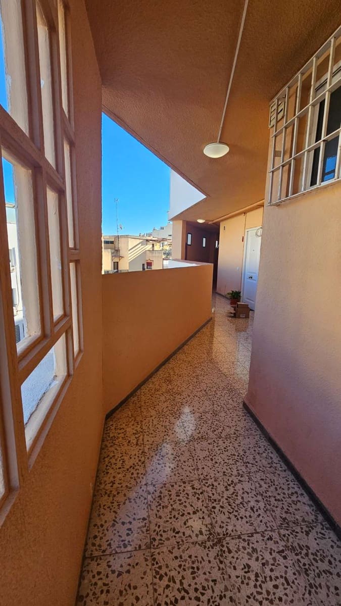 1 makuuhuone Ranta-asunto myytävänä paikassa Torremolinos - 360 000 € (Ref: 9523994)