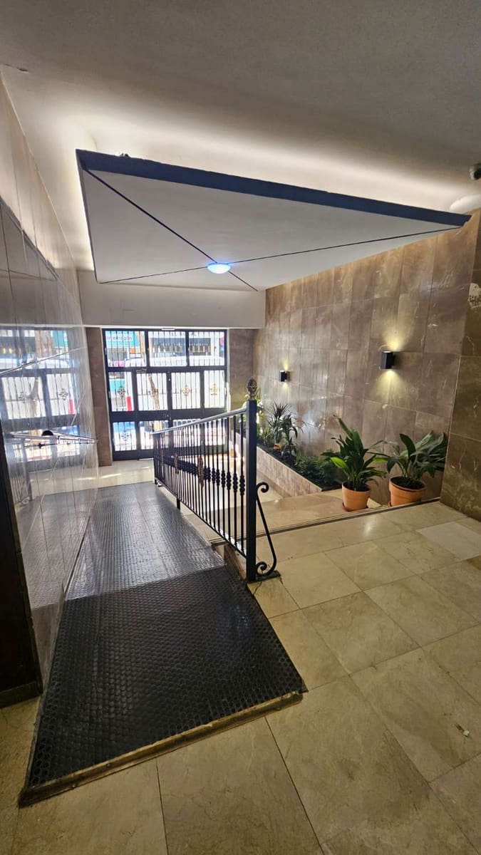 1 makuuhuone Ranta-asunto myytävänä paikassa Torremolinos - 360 000 € (Ref: 9523994)