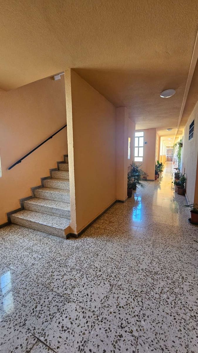 1 makuuhuone Ranta-asunto myytävänä paikassa Torremolinos - 360 000 € (Ref: 9523994)