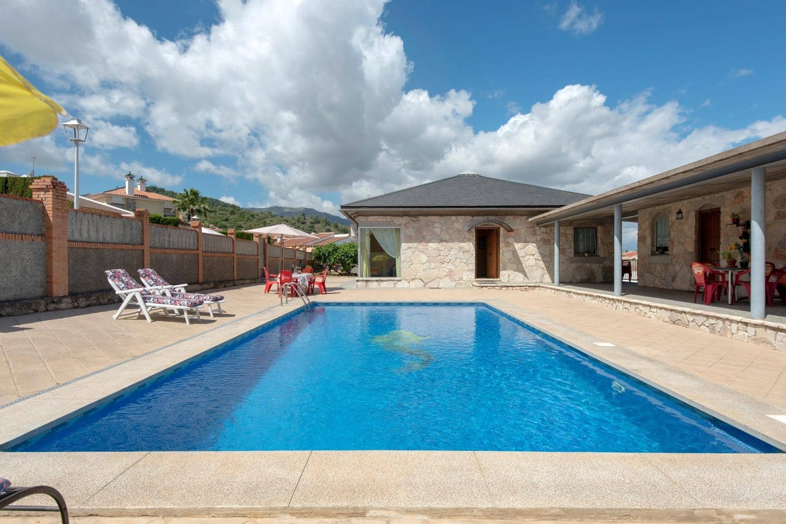 3 sovrum Villa till salu i Alhaurin de la Torre med pool garage - 675 000 € (Ref: 9526176)