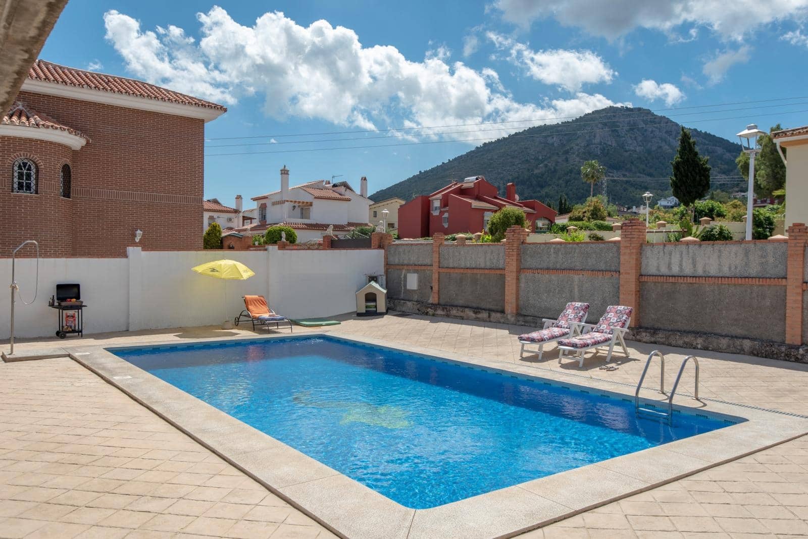 3 sovrum Villa till salu i Alhaurin de la Torre med pool garage - 675 000 € (Ref: 9526176)