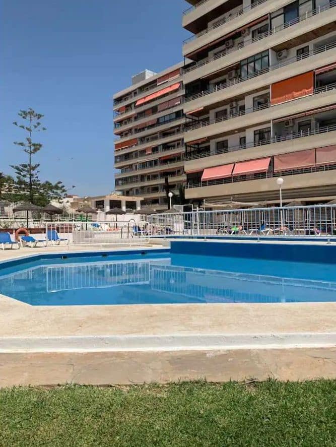 1 camera da letto Appartamento sulla Spiaggia in vendita in Torremolinos con piscina - 345.000 € (Rif: 9529486)