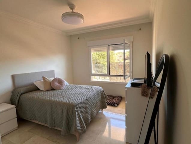 2 slaapkamer Flat te koop in Manilva met zwembad garage - € 262.650 (Ref: 9533249)