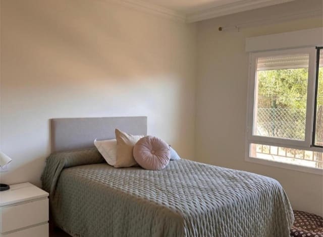 2 slaapkamer Flat te koop in Manilva met zwembad garage - € 262.650 (Ref: 9533249)