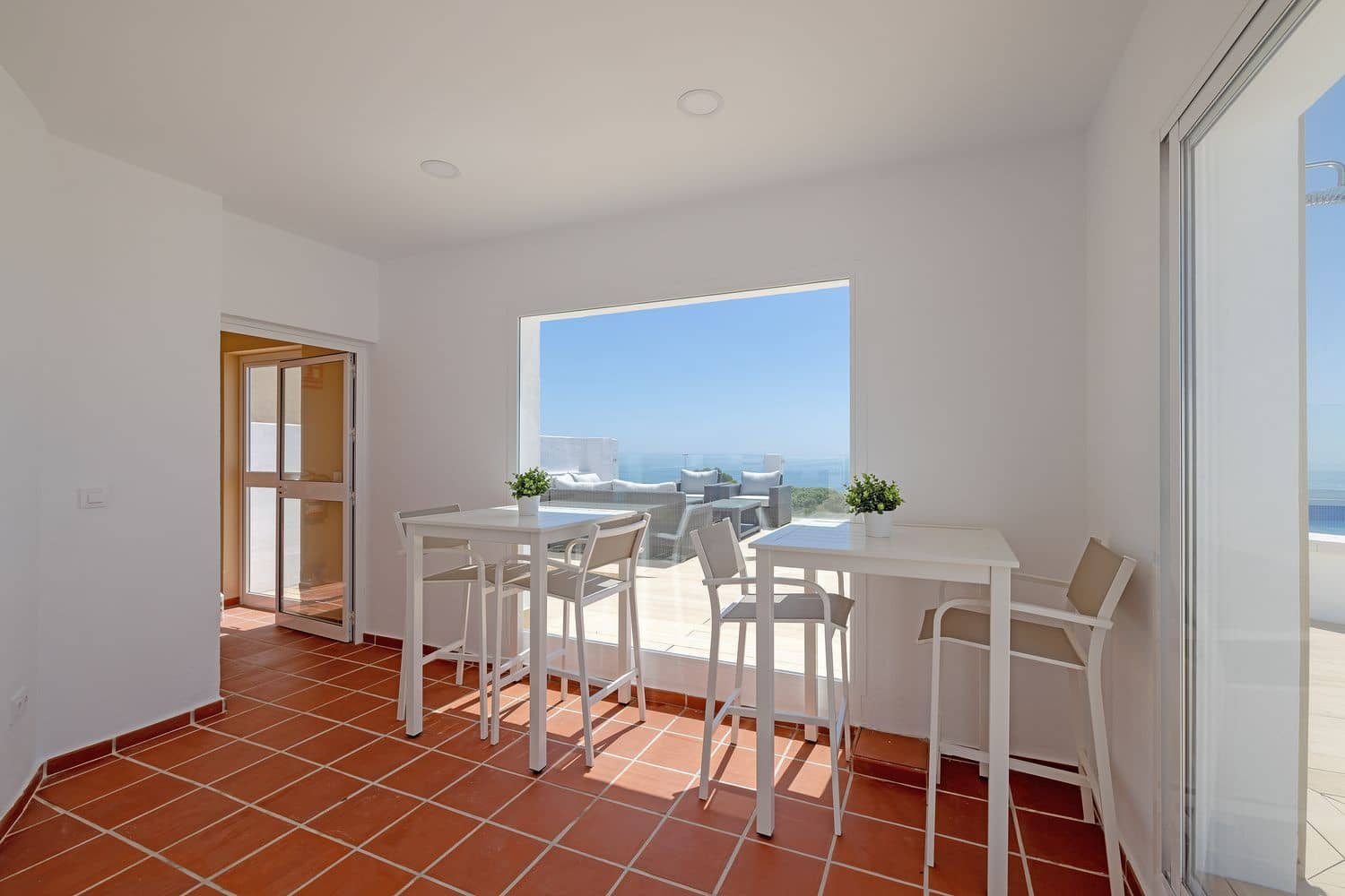 2 sovrum Lägenhet till salu i Manilva med pool garage - 262 650 € (Ref: 9533249)