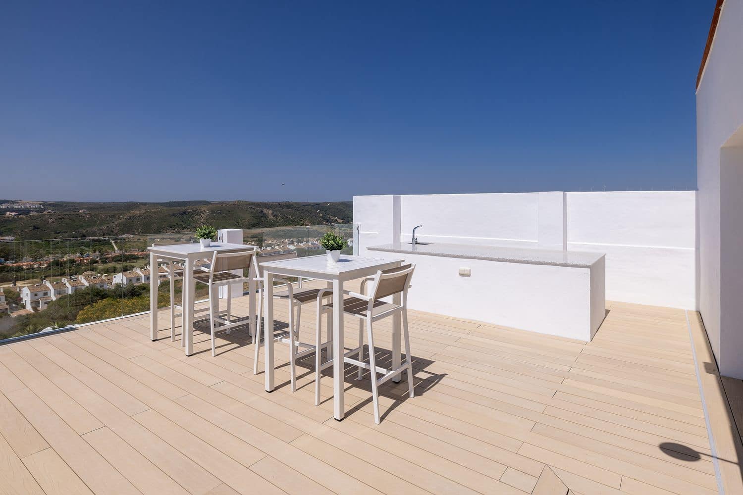 2 sovrum Lägenhet till salu i Manilva med pool garage - 262 650 € (Ref: 9533249)