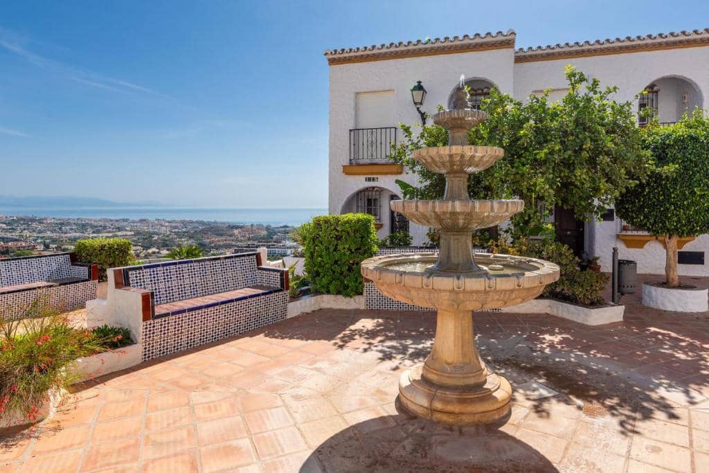 2 sypialnia Apartament przy plaży na sprzedaż w Benalmadena z basenem garażem - 299 000 € (Ref: 9533252)