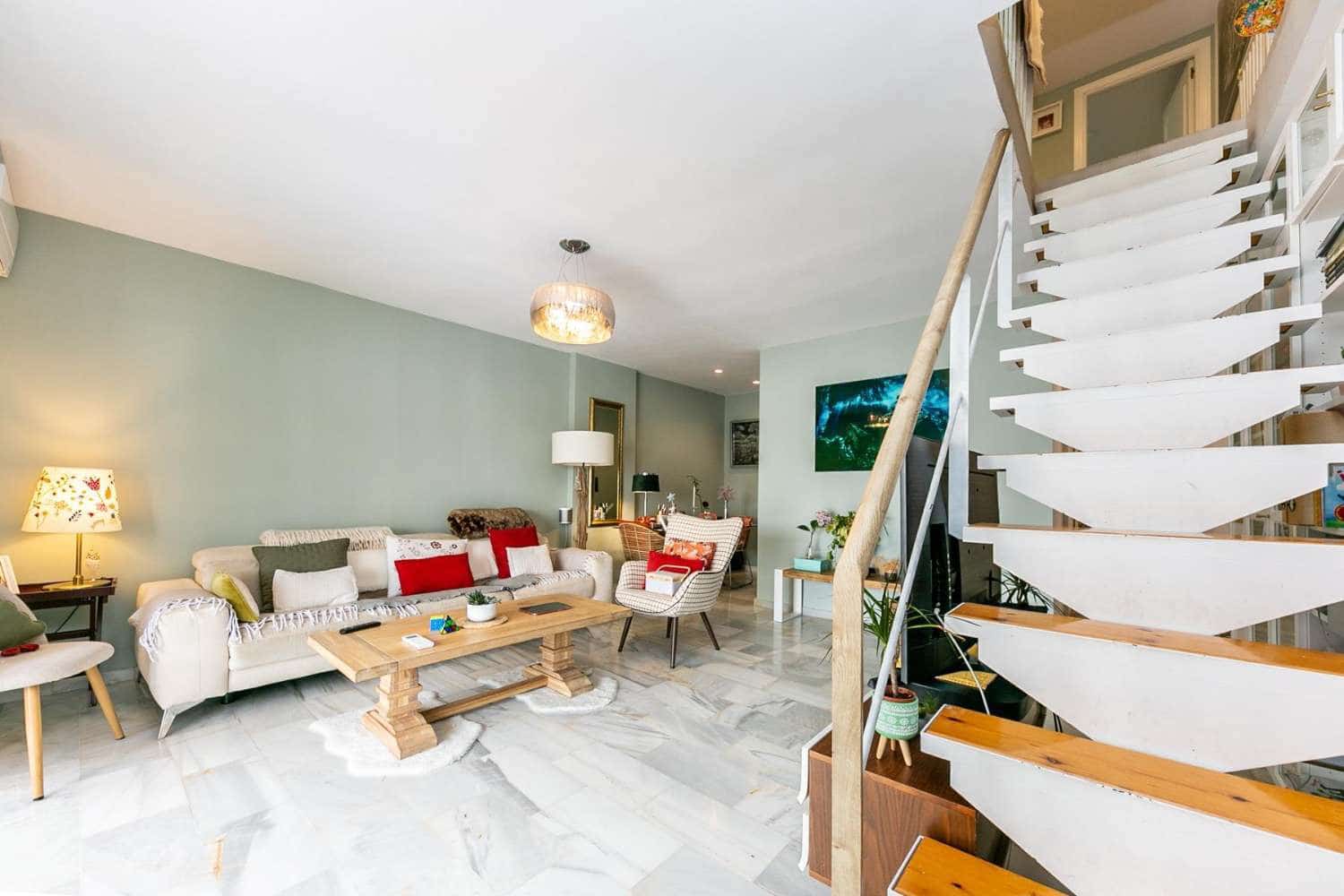 2 sypialnia Apartament przy plaży na sprzedaż w Benalmadena z basenem garażem - 299 000 € (Ref: 9533252)