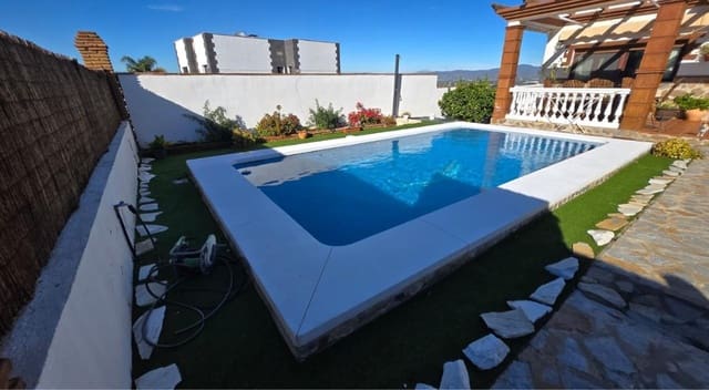 5 bedroom Villa for sale in Alhaurín de la Torre with pool - € 765,000 (Ref: 9533253)