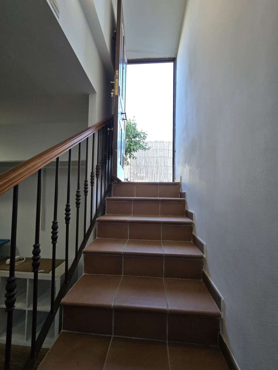 5 bedroom Villa for sale in Alhaurin de la Torre with pool - € 765,000 (Ref: 9533253)