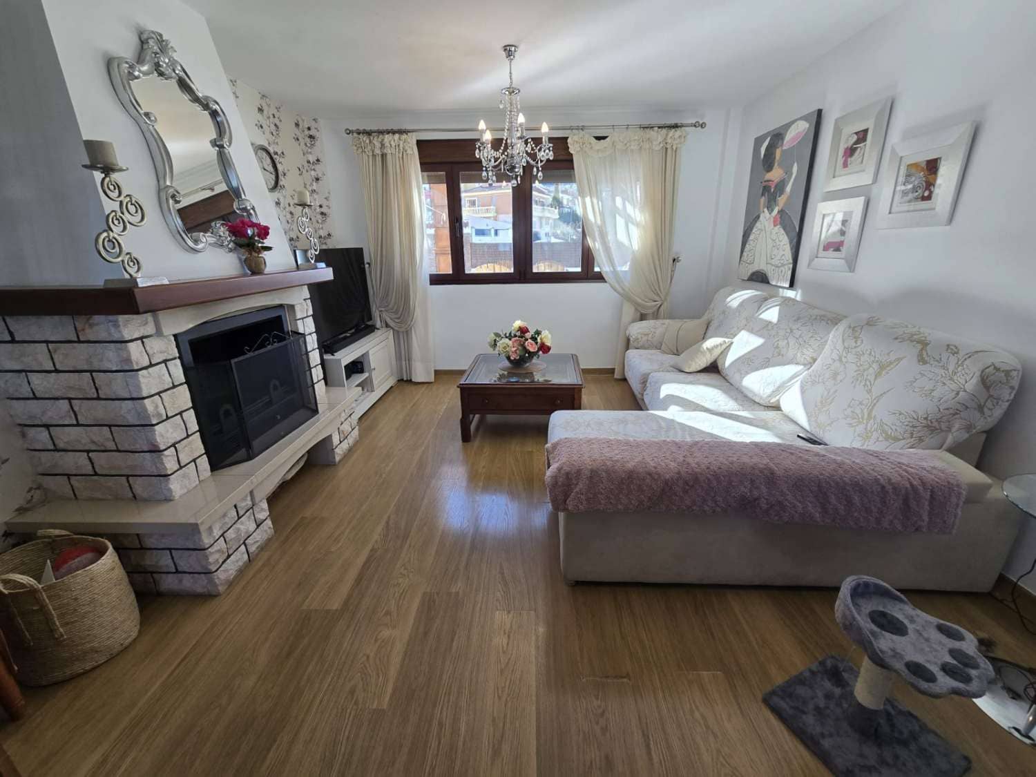 5 bedroom Villa for sale in Alhaurin de la Torre with pool - € 765,000 (Ref: 9533253)