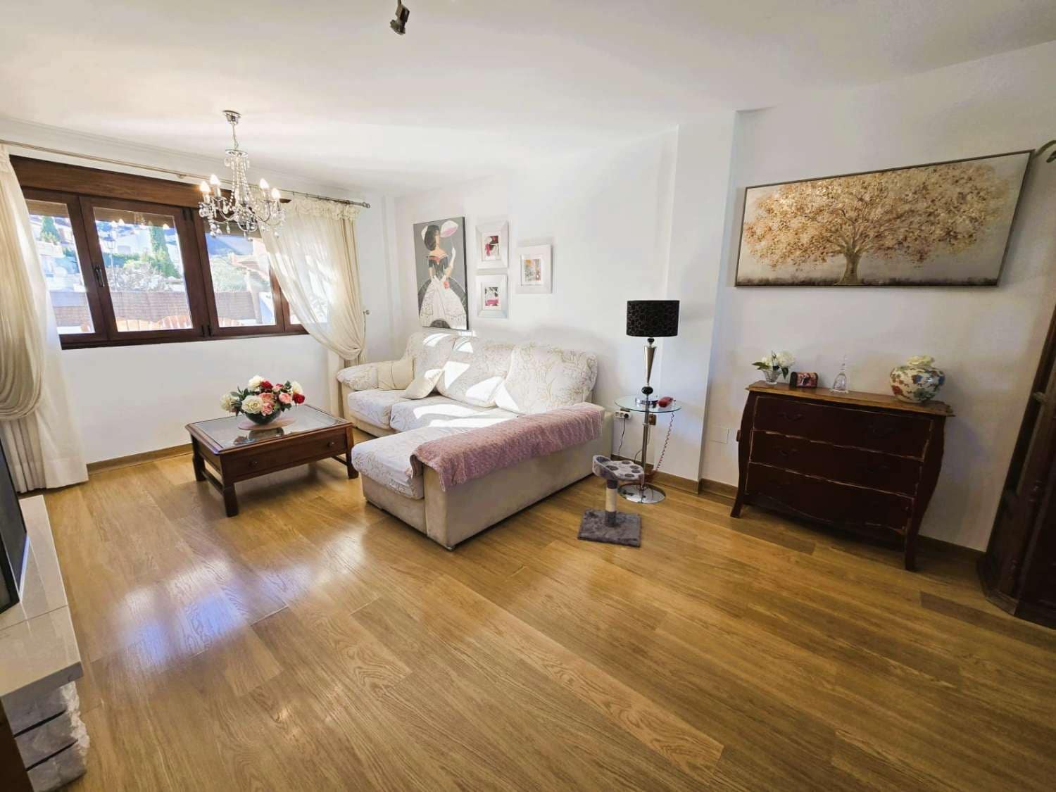 5 bedroom Villa for sale in Alhaurin de la Torre with pool - € 765,000 (Ref: 9533253)