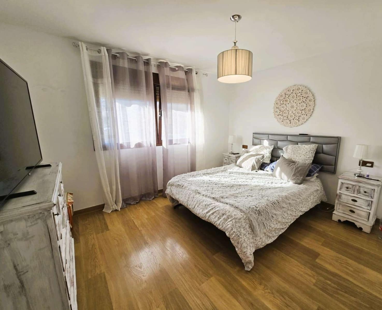 5 bedroom Villa for sale in Alhaurin de la Torre with pool - € 765,000 (Ref: 9533253)