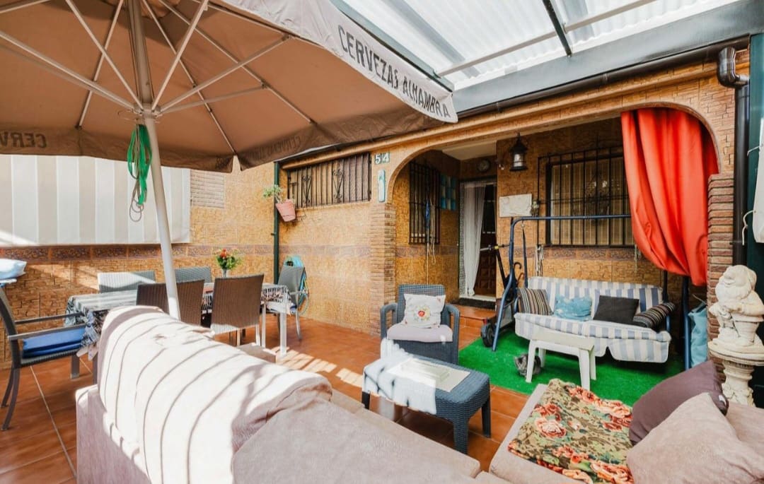 4 chambre Villa/Maison Mitoyenne à vendre à Alhaurin de la Torre avec piscine garage - 455 000 € (Ref: 9535643)