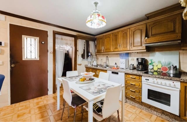 4 chambre Villa/Maison Mitoyenne à vendre à Alhaurín de la Torre avec piscine garage - 455 000 € (Ref: 9535643)