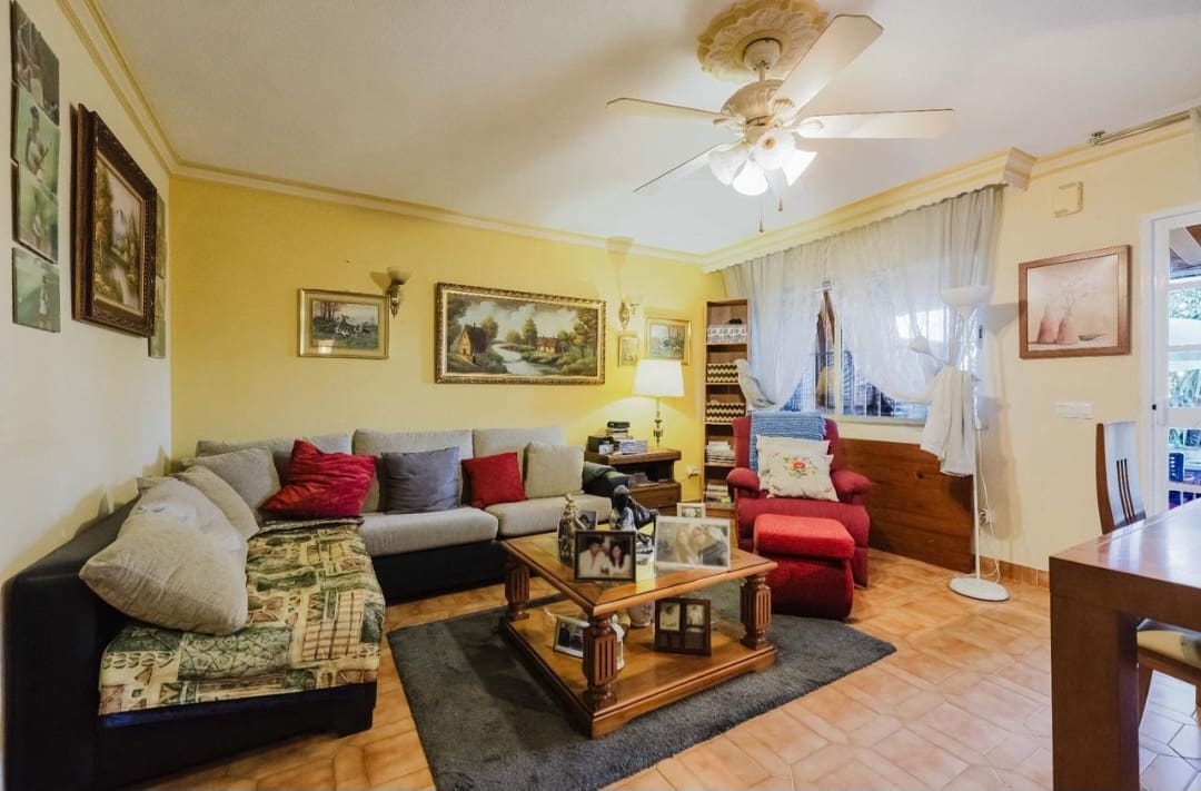 4 chambre Villa/Maison Mitoyenne à vendre à Alhaurin de la Torre avec piscine garage - 455 000 € (Ref: 9535643)