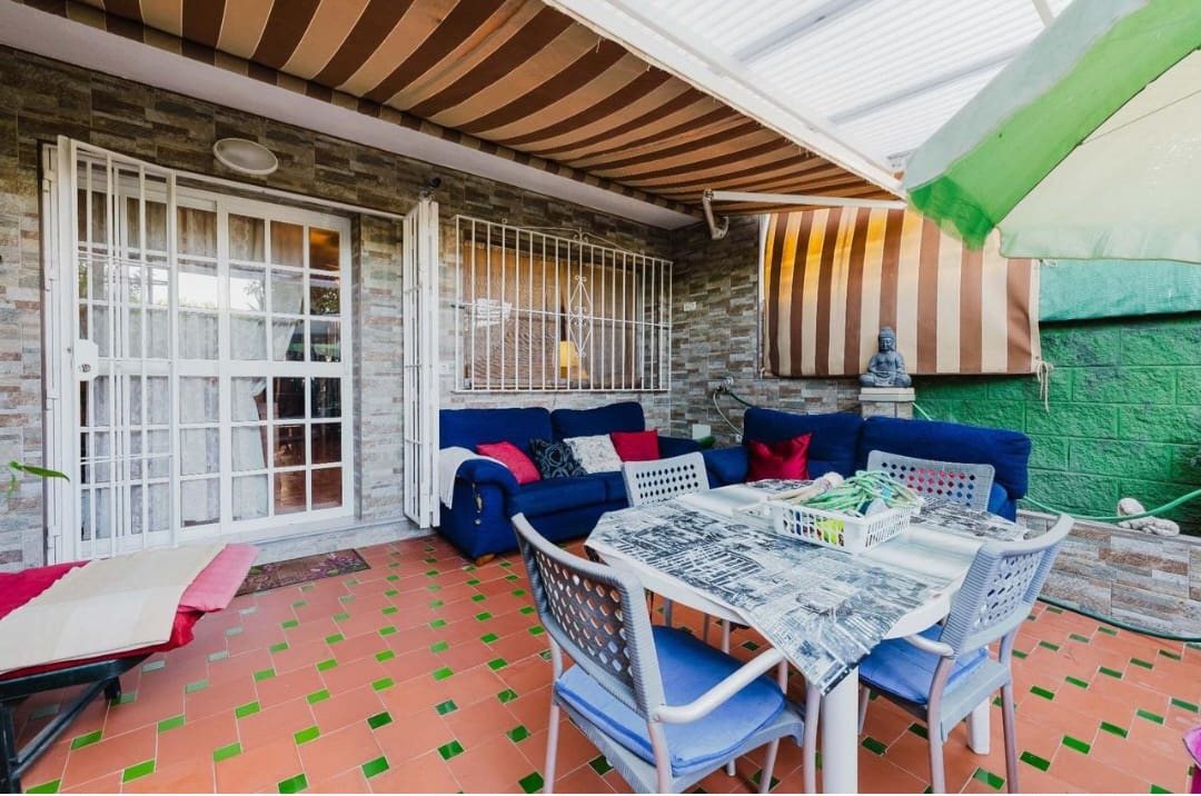 4 chambre Villa/Maison Mitoyenne à vendre à Alhaurin de la Torre avec piscine garage - 455 000 € (Ref: 9535643)