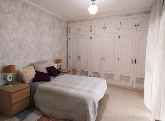 4 sovrum Radhus till salu i Marbella - 450 000 € (Ref: 9547721)