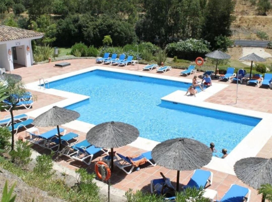 3 soverom Leilighet til salgs i Benahavis med svømmebasseng garasje - € 484 100 (Ref: 9554601)