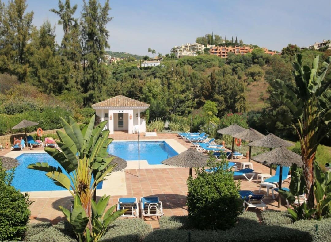 3 soverom Leilighet til salgs i Benahavis med svømmebasseng garasje - € 484 100 (Ref: 9554601)