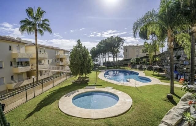2 Zimmer Strandapartment zu verkaufen in Mijas mit Pool Garage - 306.000 € (Ref: 9568066)