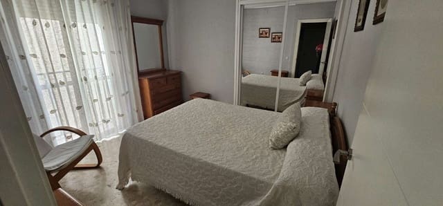 Piso de 4 habitaciones en Fuengirola en venta - 391.400 € (Ref: 9570703)