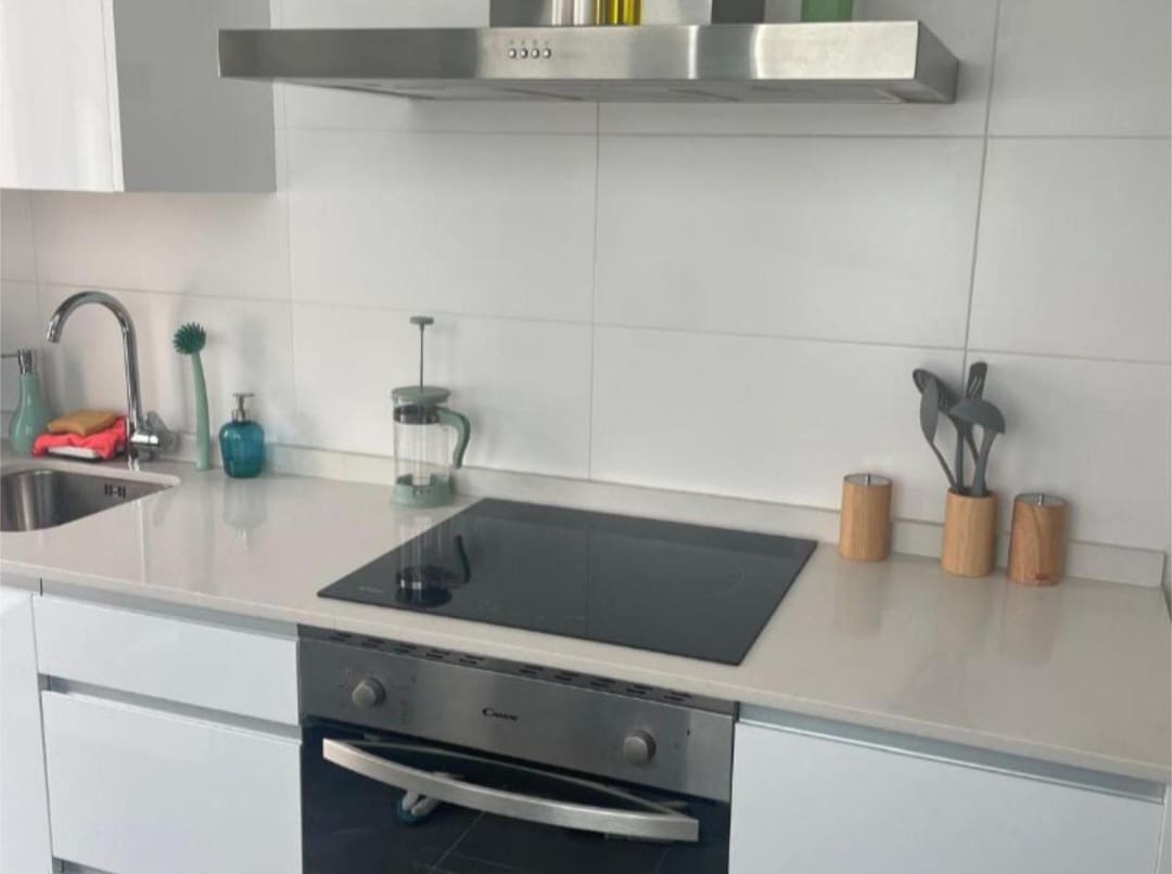 3 bedroom Flat for rent in Malaga city with garage - € 2,500 (Ref: 9594703)