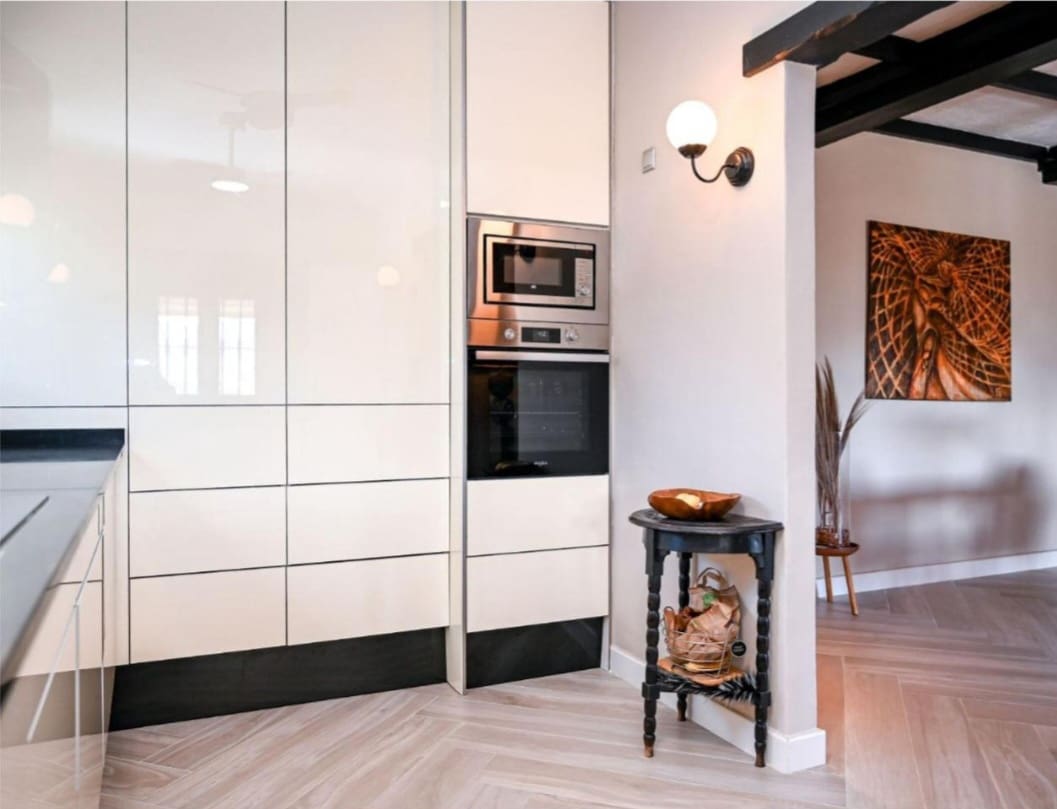 Chalet de 4 habitaciones en Alhaurín de la Torre en venta con piscina garaje - 975.000 € (Ref: 9607236)