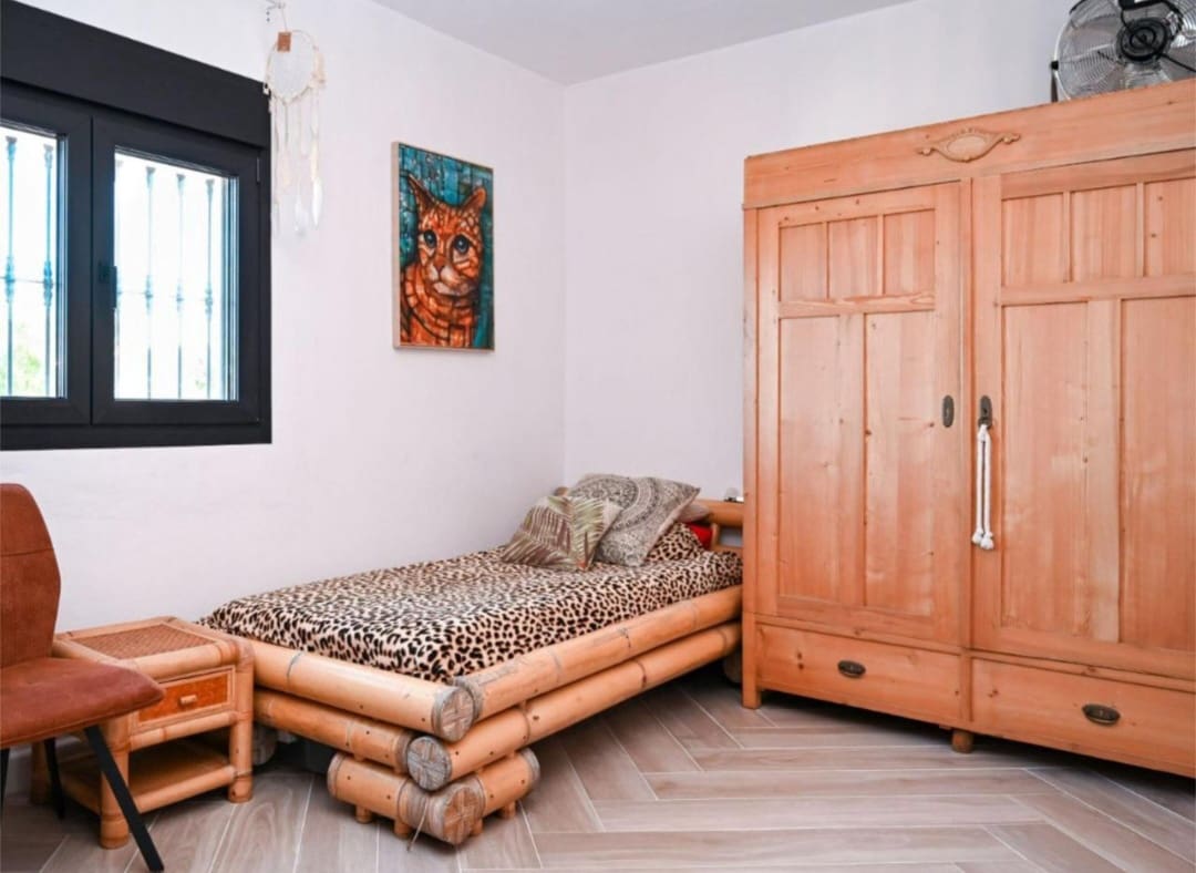 Chalet de 4 habitaciones en Alhaurín de la Torre en venta con piscina garaje - 975.000 € (Ref: 9607236)