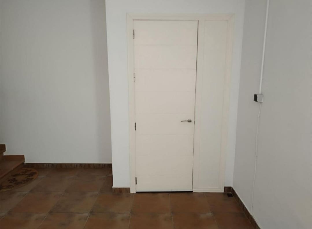 4 Zimmer Villa zu verkaufen in Alhaurin de la Torre mit Pool Garage - 880.000 € (Ref: 9618992)