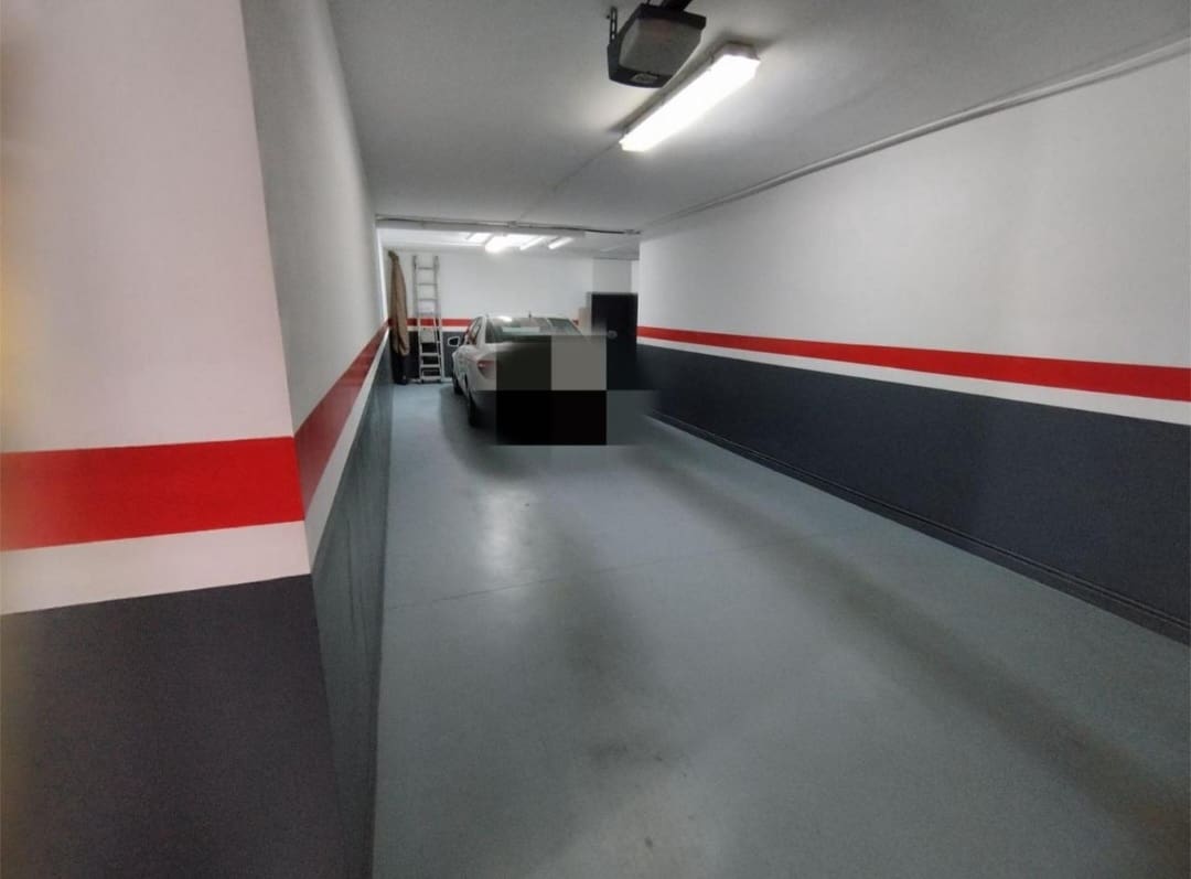 4 Zimmer Villa zu verkaufen in Alhaurin de la Torre mit Pool Garage - 880.000 € (Ref: 9618992)