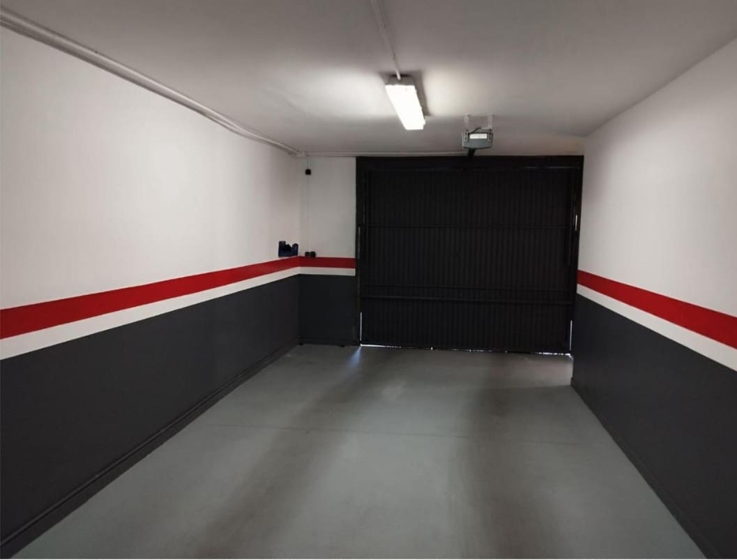 4 Zimmer Villa zu verkaufen in Alhaurin de la Torre mit Pool Garage - 880.000 € (Ref: 9618992)