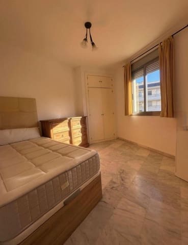 3 soveværelse Semi-Rækkehus til salg i Fuengirola med swimmingpool - € 592.250 (Ref: 9618993)