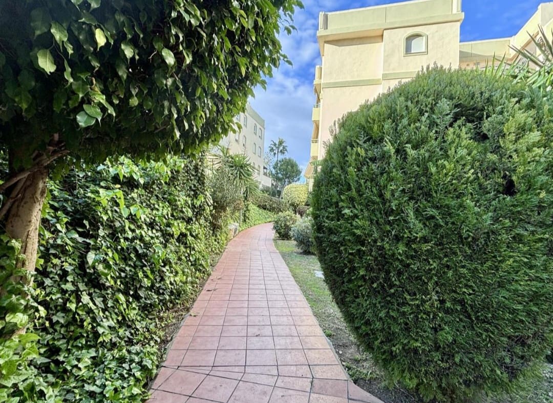 Piso de 3 habitaciones en Torremolinos en venta con piscina garaje - 350.000 € (Ref: 9618994)