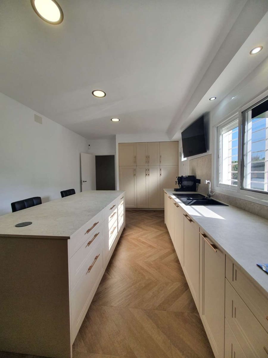 3 makuuhuone Huvila myytävänä paikassa Cartama mukana uima-altaan 
autotalli - 799 000 € (Ref: 9627261)