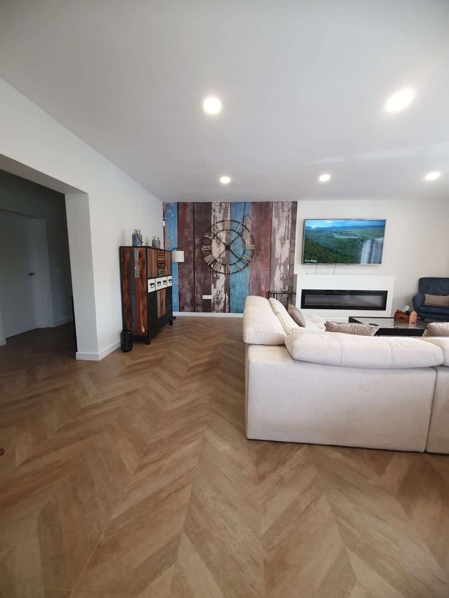 3 makuuhuone Huvila myytävänä paikassa Cartama mukana uima-altaan 
autotalli - 799 000 € (Ref: 9627261)