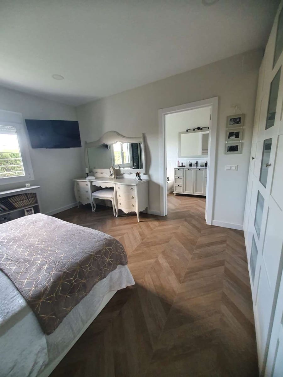 3 makuuhuone Huvila myytävänä paikassa Cartama mukana uima-altaan 
autotalli - 799 000 € (Ref: 9627261)