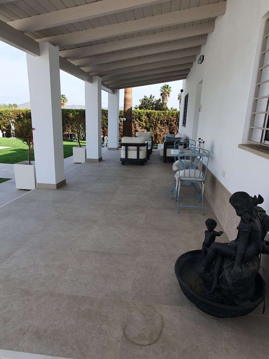 3 makuuhuone Huvila myytävänä paikassa Cartama mukana uima-altaan 
autotalli - 799 000 € (Ref: 9627261)