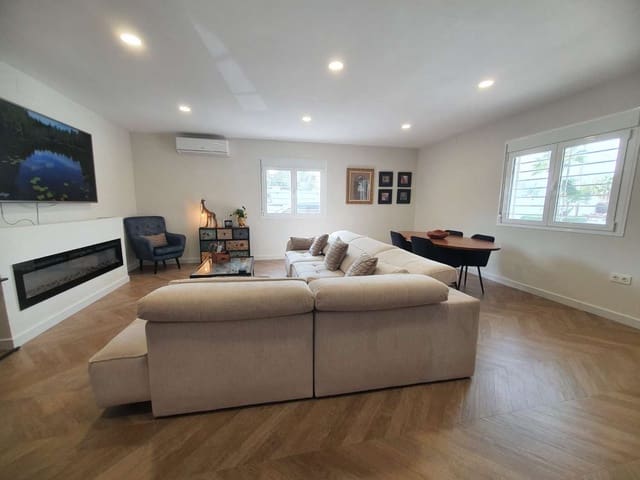 3 sovrum Villa till salu i Cártama med pool garage - 799 000 € (Ref: 9627261)