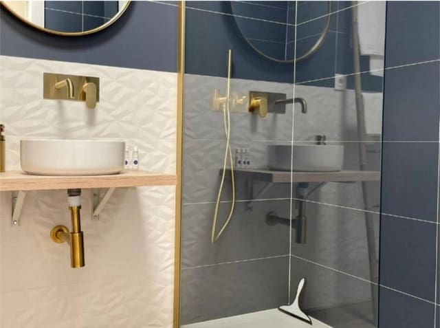 1 bedroom Beach Apartment for sale in Benalmádena with pool garage - € 297,000 (Ref: 9629664)