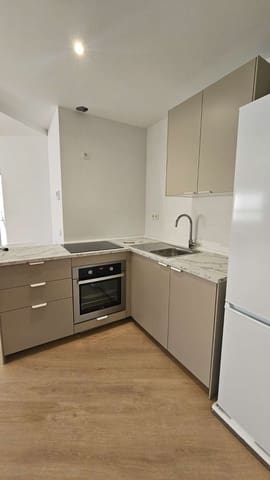 2 Zimmer Strandapartment zu vermieten in Rincón de la Victoria - 900 € (Ref: 9629667)