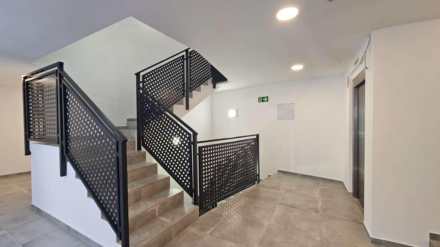 Appartement de Plage de 2 chambres à louer à Rincon de la Victoria - 900 € (Ref: 9629667)