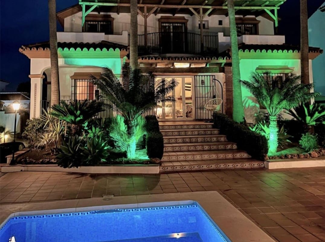 4 sovrum Villa till salu i Alhaurin el Grande med pool garage - 870 000 € (Ref: 9633921)