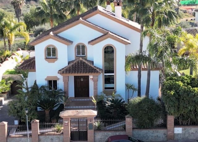 4 camera da letto Villa in vendita in Alhaurín el Grande con piscina garage - 870.000 € (Rif: 9633921)