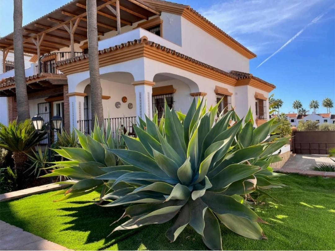 4 sovrum Villa till salu i Alhaurin el Grande med pool garage - 870 000 € (Ref: 9633921)