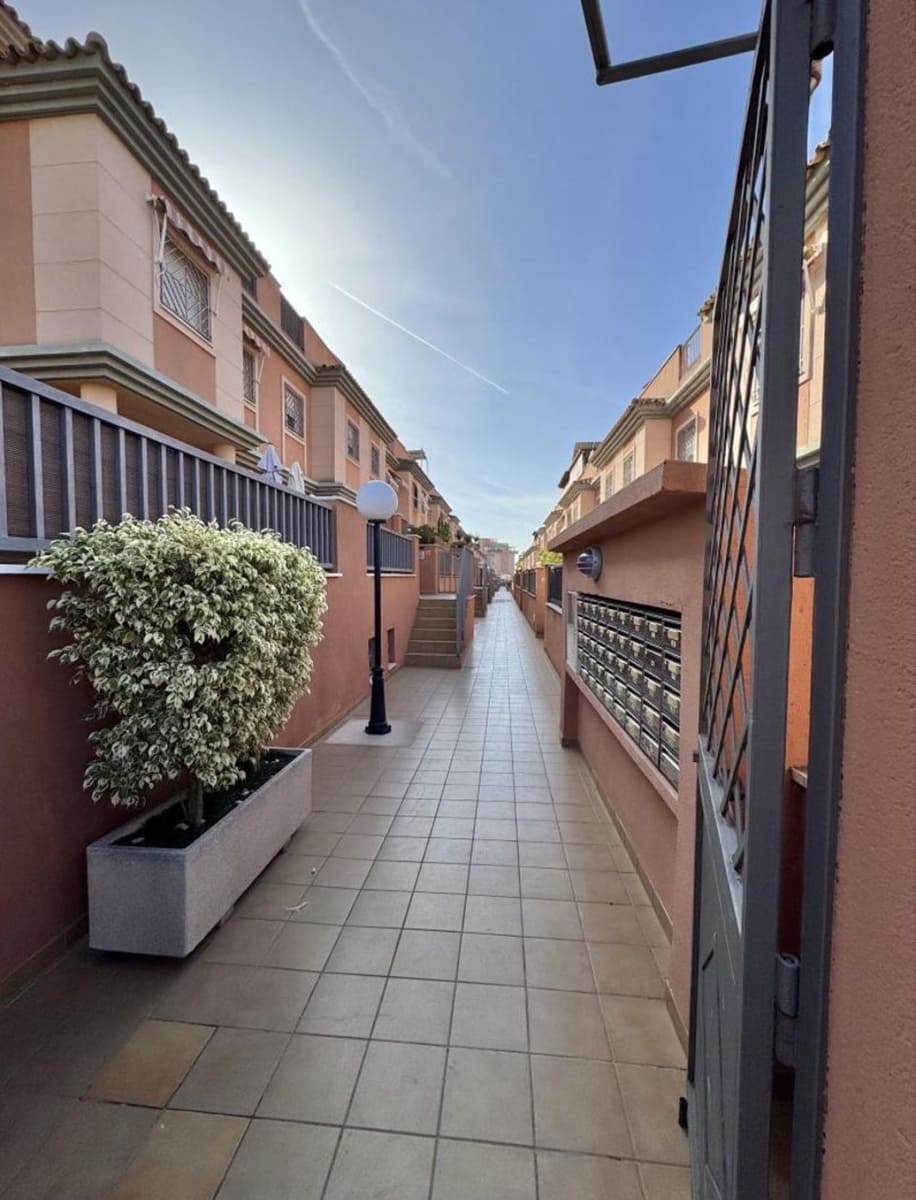 3 camera da letto Villetta a Schiera in vendita in Malaga citta con piscina - 650.000 € (Rif: 9658383)