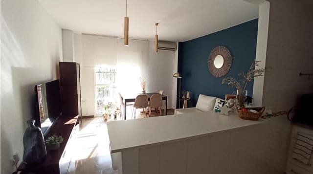 Apartamento Playa de 1 habitación en Rincón de la Victoria en venta con piscina garaje - 252.000 € (Ref: 9660832)