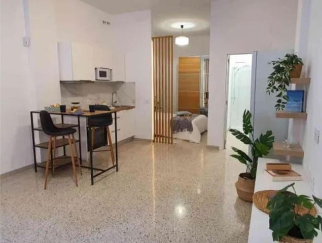 Studio te koop in Capuchinos, Málaga stad - € 194.000 (Ref: 9660833)