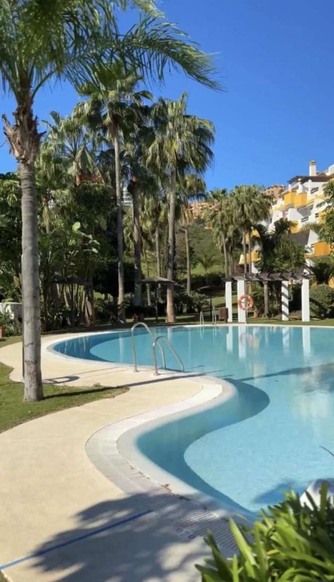 2 bedroom Beach Apartment for sale in Mijas with pool garage - € 355,000 (Ref: 9660834)