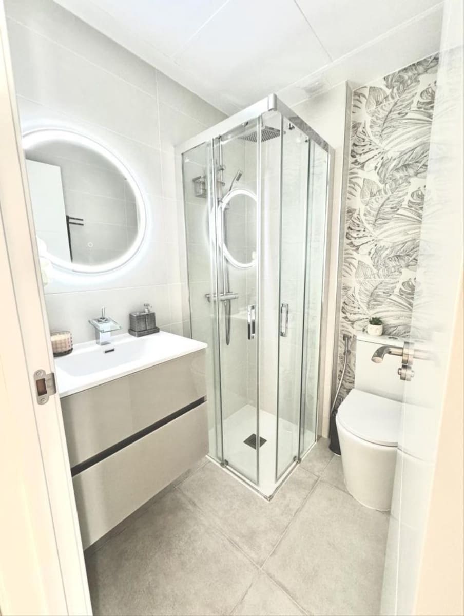 2 bedroom Beach Apartment for sale in Mijas with pool garage - € 355,000 (Ref: 9660834)